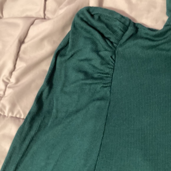 Forest Green Long sleeve puff shoulder turtle neck tee - Picture 2 of 3